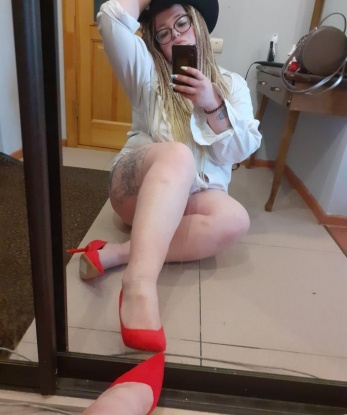 Изысканная красотка с шикарными формами приглашает в гости порядочного мужчину для незабываемого времяпровождения. Обещаю нежность, страсть и полное погружение в мир наслаждения. Фото подтверждают мою реальность! 6859, 23 года